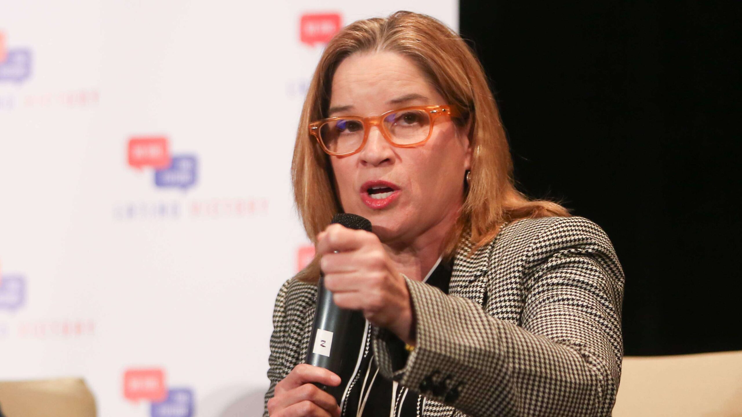 San Juan continuará ofreciendo ayudas a los empleados federales