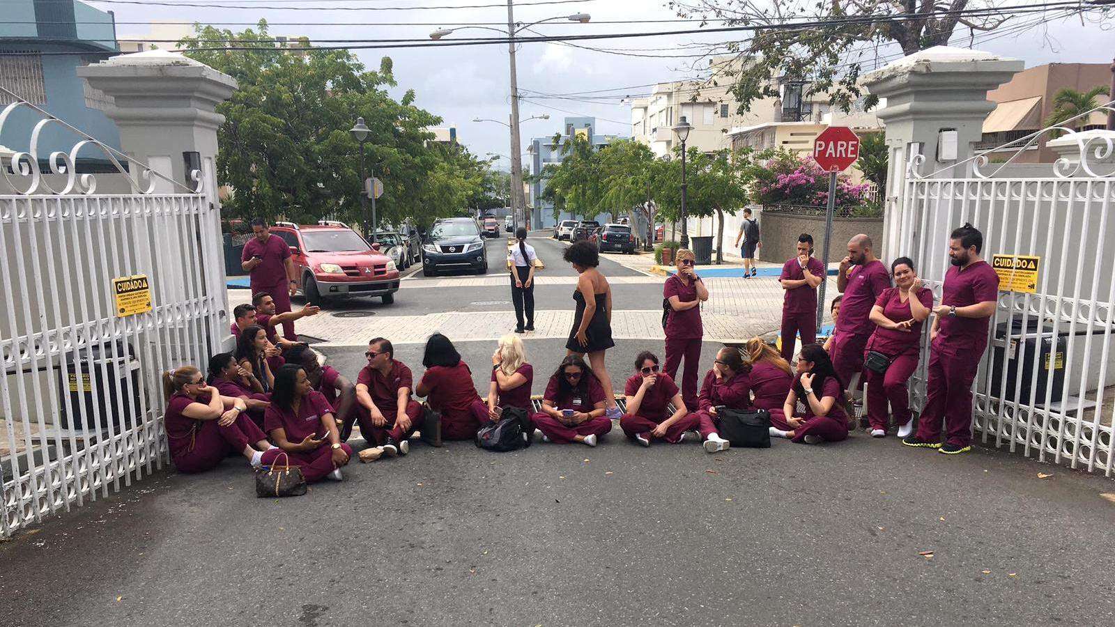 Estudiantes protestan contra medidas de Sagrado Corazón