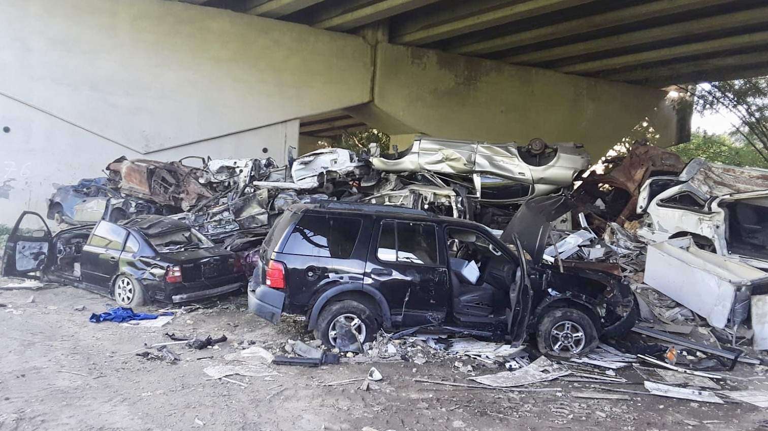 Denuncian inacción de Guaynabo ante vertederos clandestinos