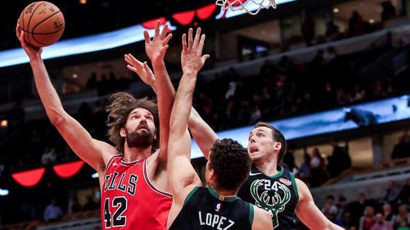 Bucks y Warriors marchan invencibles