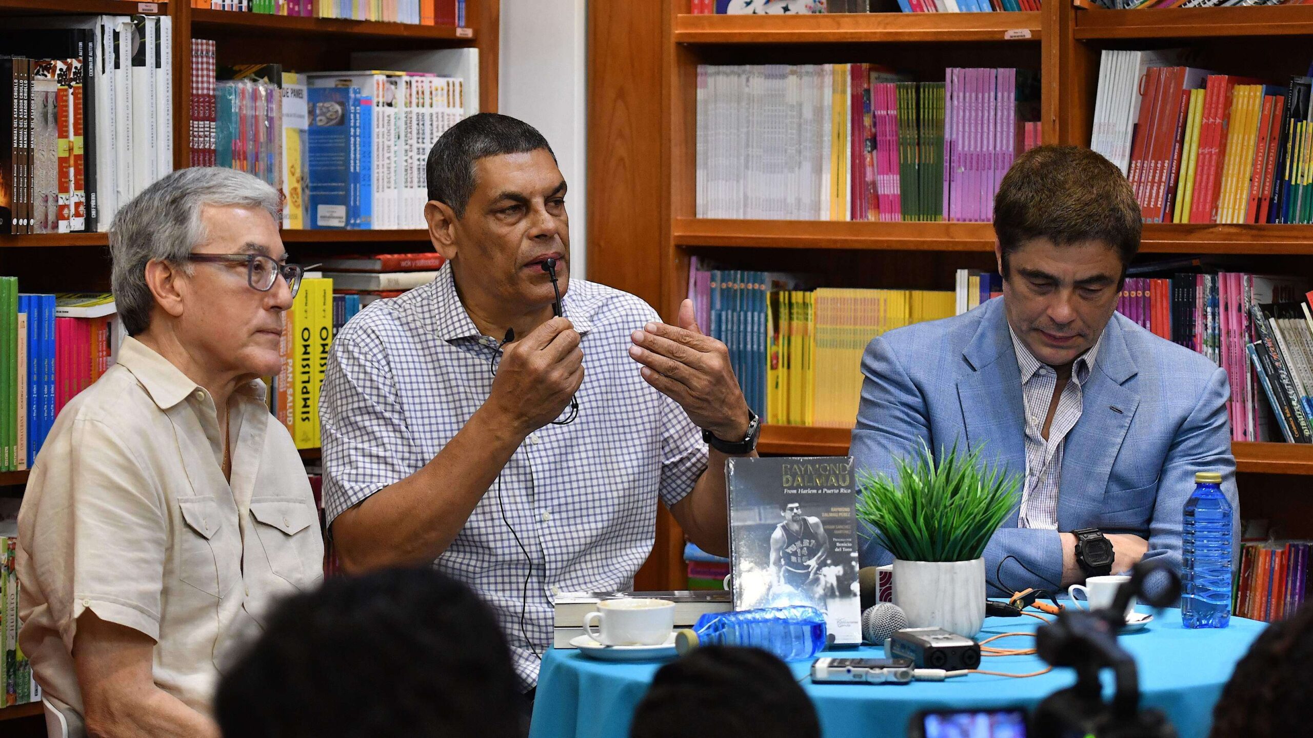 Raymond Dalmau presenta su nuevo libro