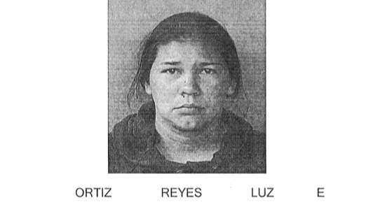 Encarcelan mujer que quemó la mano de su hijo