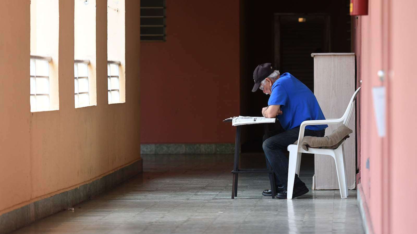 Estudiarán condiciones de vida de personas de edad avanzada
