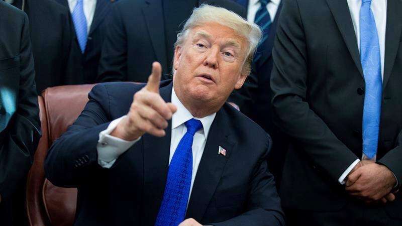 Se vuelve a molestar Donald Trump con Saturday Night Live