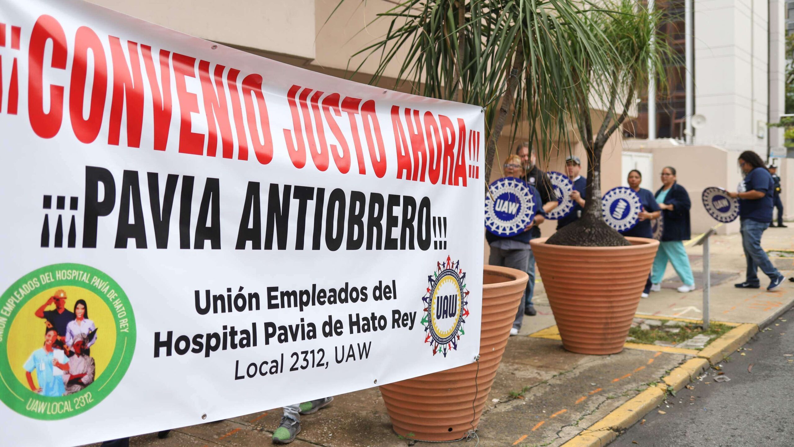 Denuncian a Hospitales Pavía por no llenar vacantes