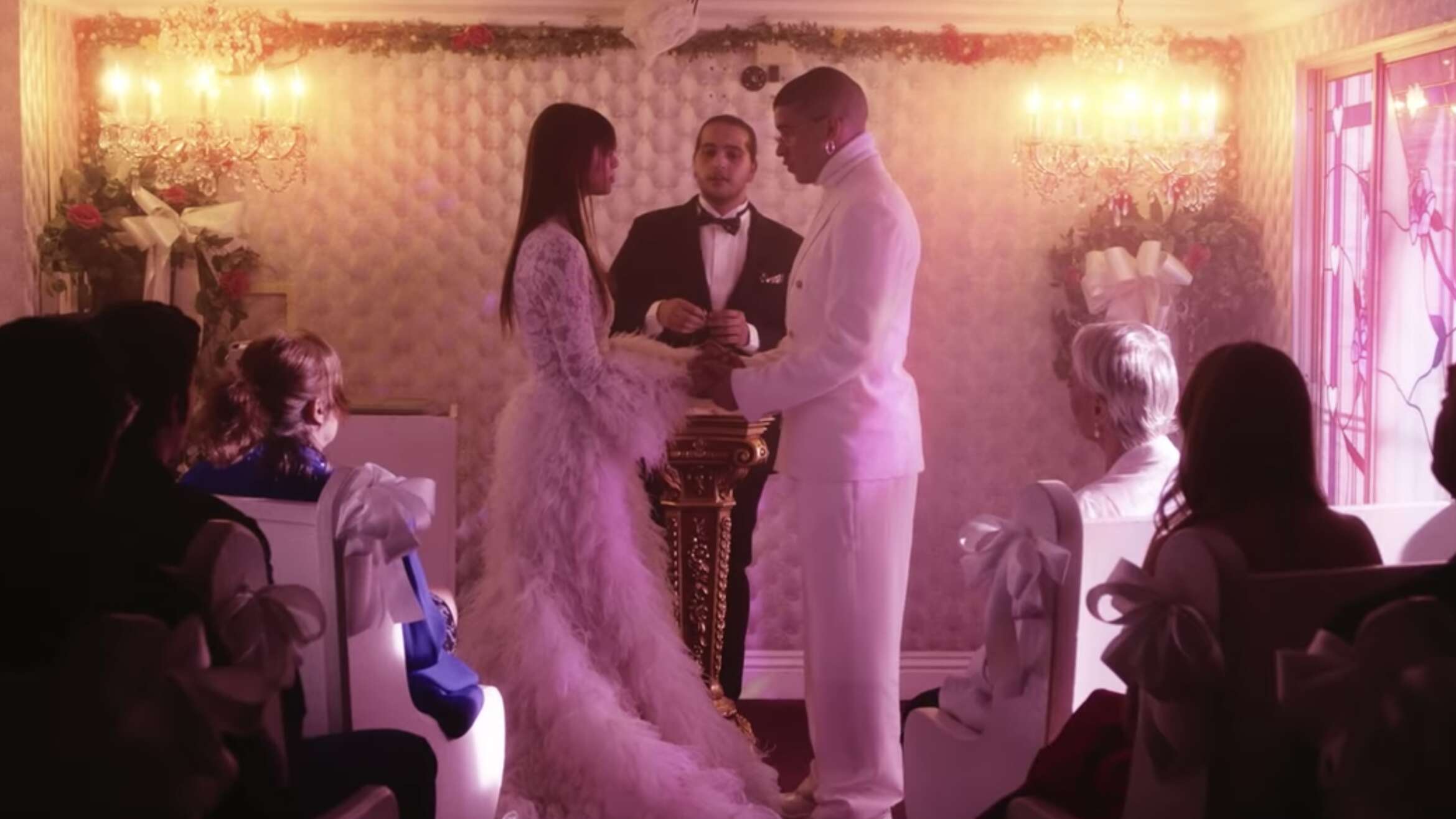 Bad Bunny regala nuevo vídeo para celebrar el amor en San Valentín