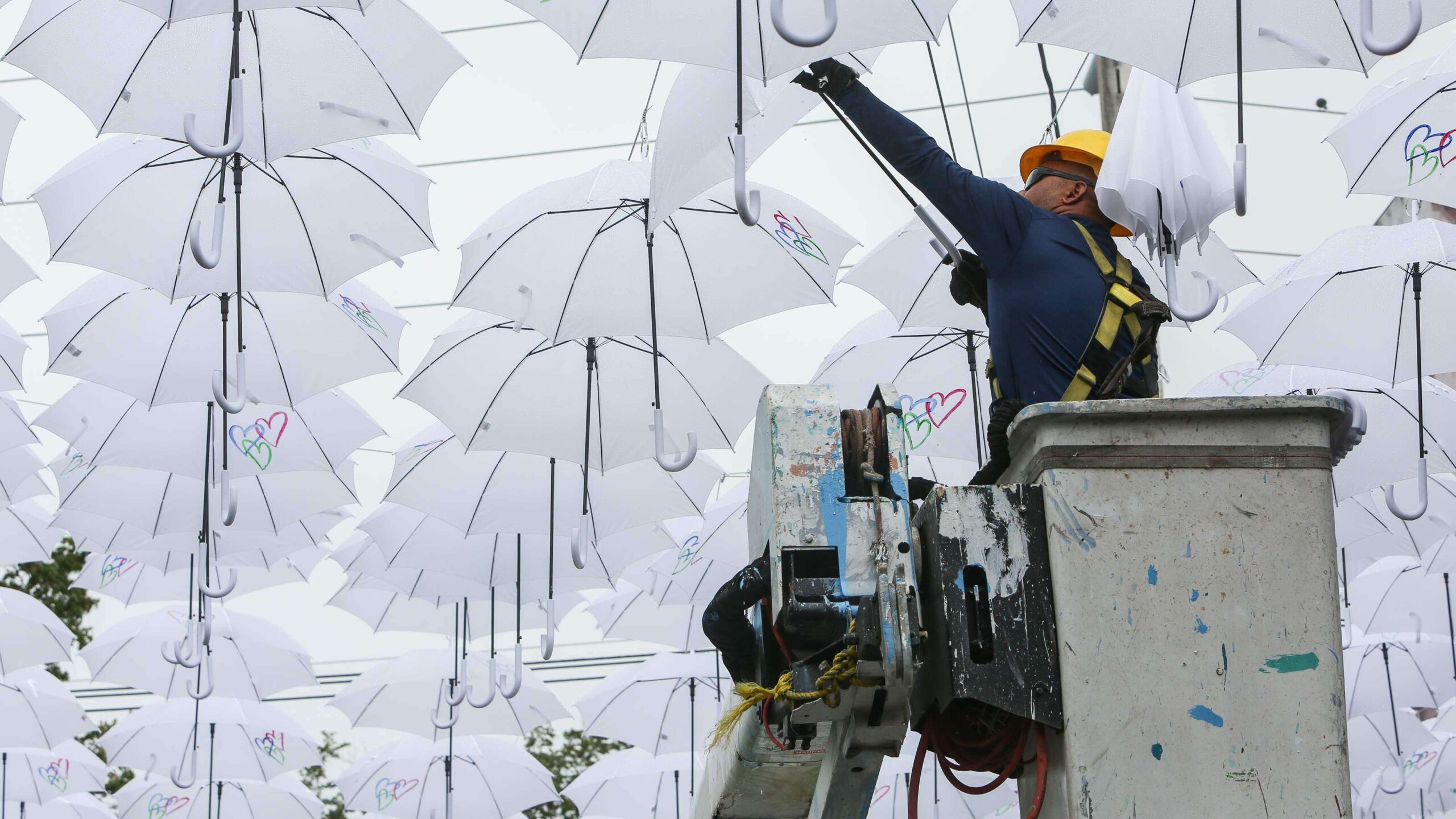 Georgie Navarro denuncia multas por instalar sombrillas en la Placita