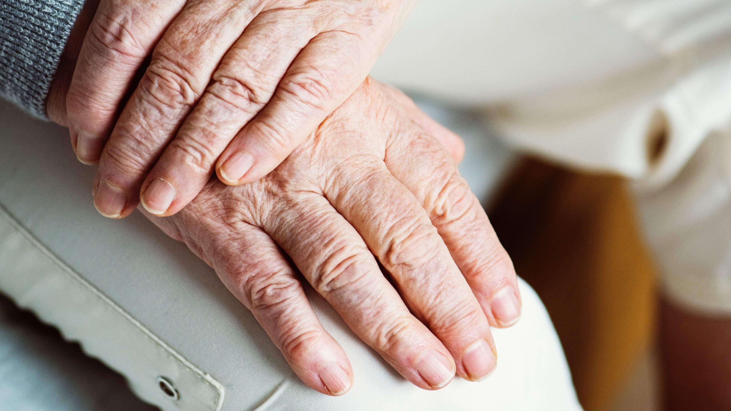 FDA alerta sobre suplementos que prometen curar Alzheimer