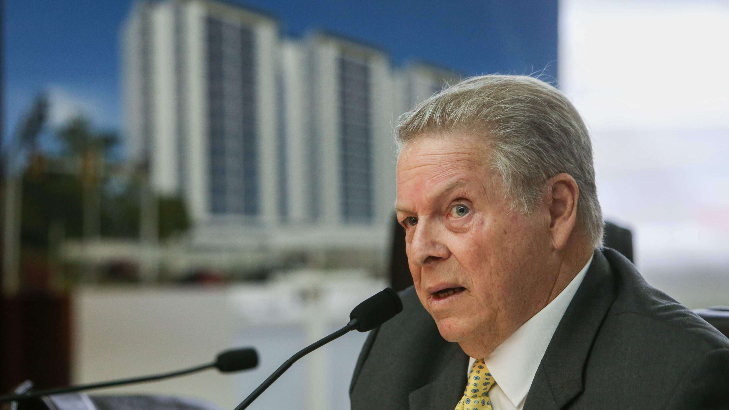 ViewPoint justifica renta de lotes donde debían construir viviendas