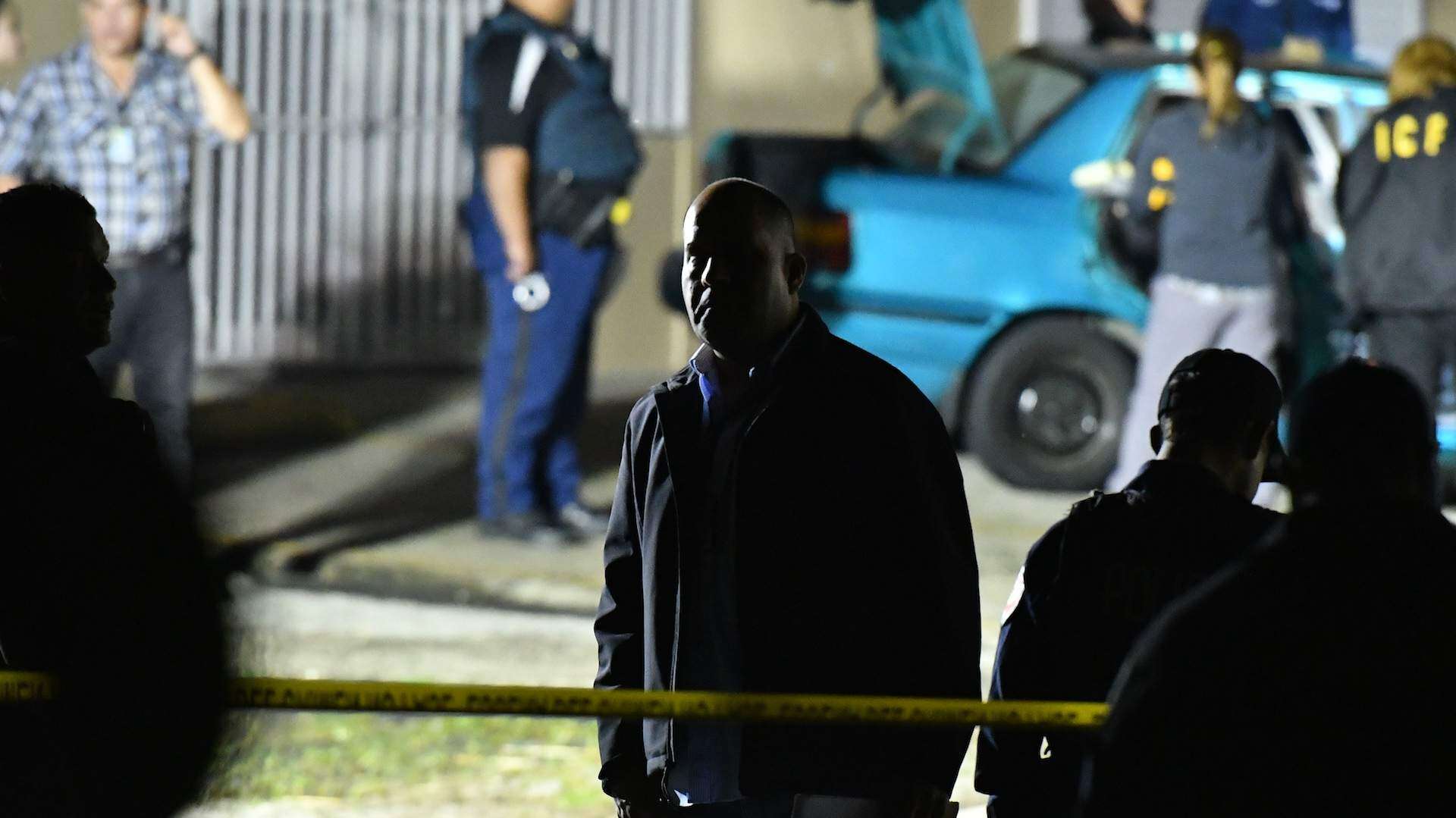 Disparan contra tres individuos en gasolinera de Comerío