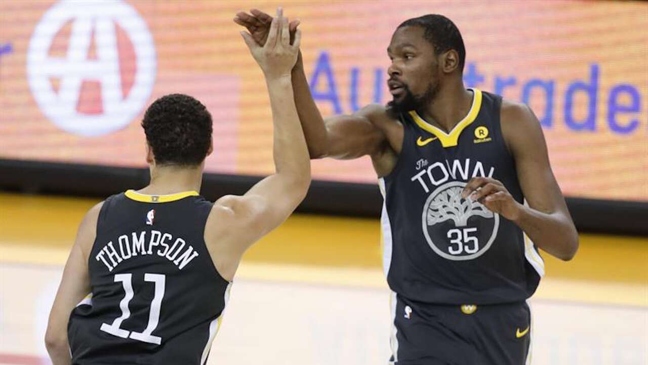 NBA: Antetokounmpo aprovecha la soledad de Doncic