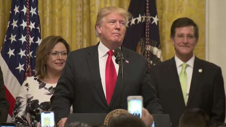 Se asoma el tutor de fondos para P. R. nombrado por Trump