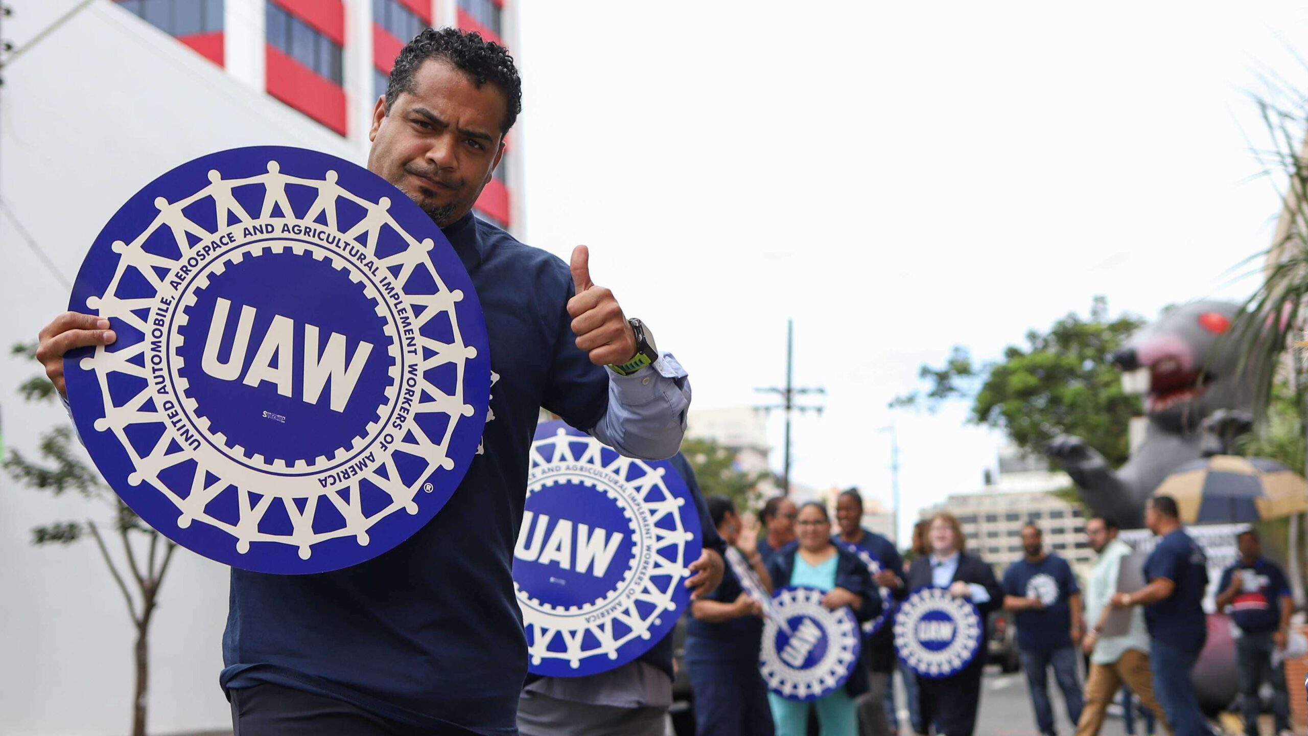 Empleados de Pavía  denuncian pobres condiciones laborales