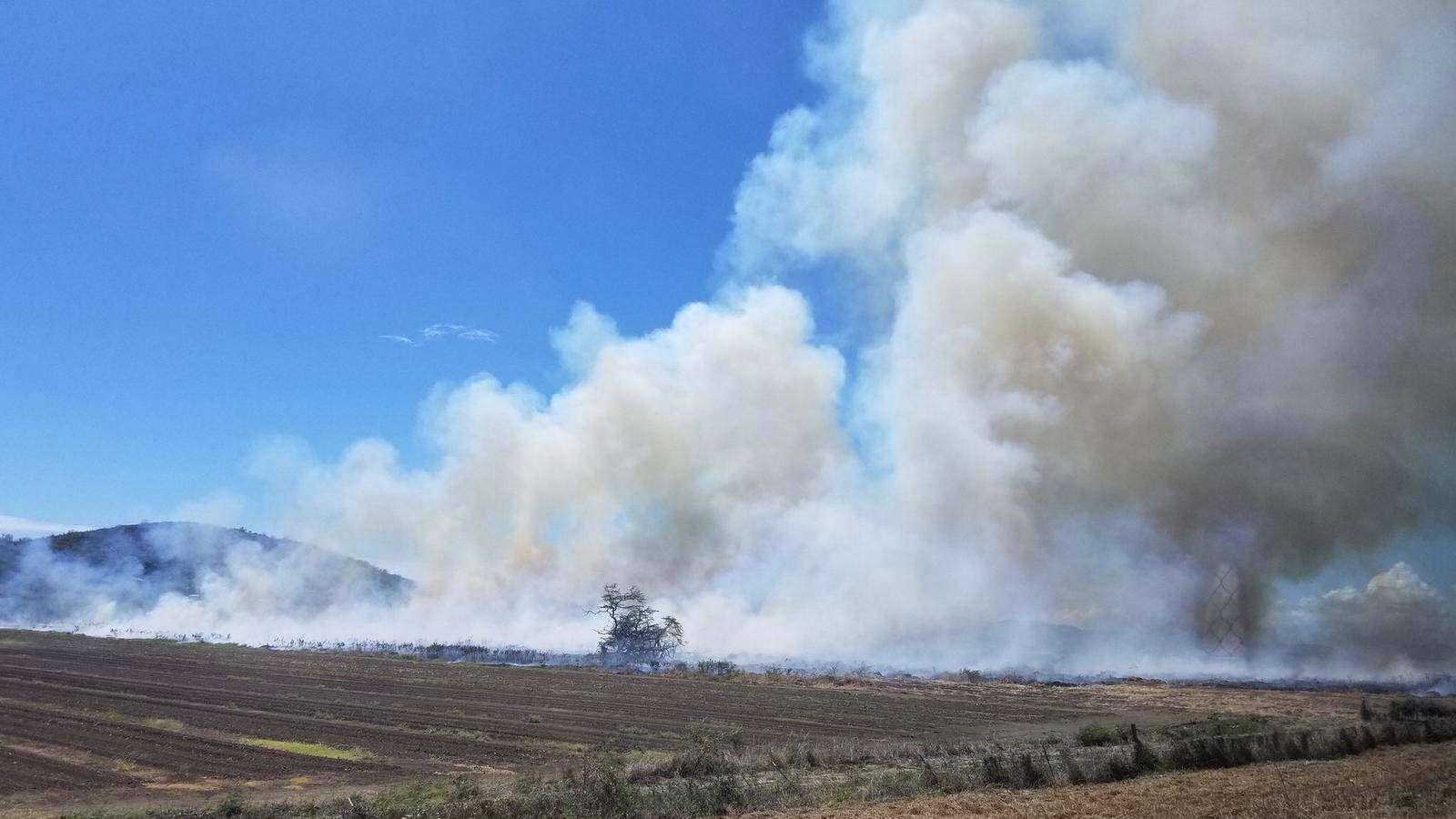 Se incendia terreno aledaño a finca El Girasol en Guánica