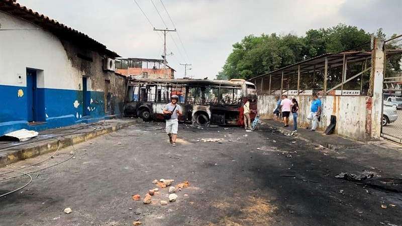 Amanece llena de escombros localidad venezolana en la frontera