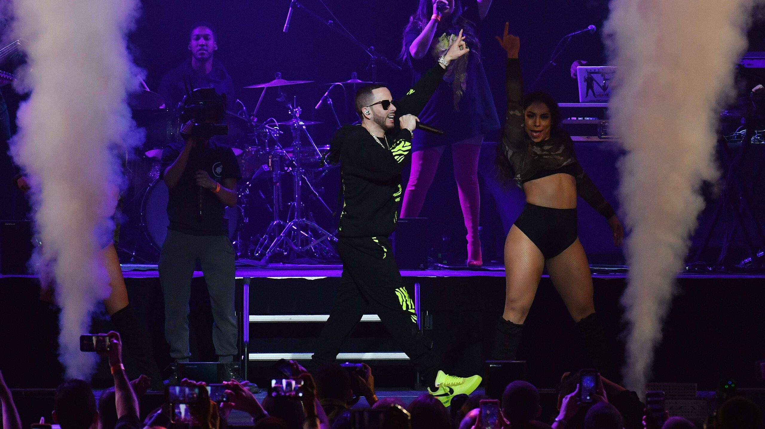 Yandel entrega su sexto álbum ‘The One’