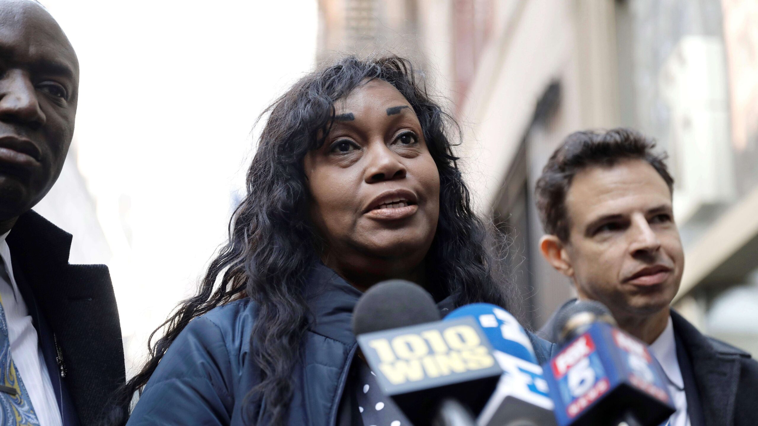 Descendiente de esclavos demanda a Harvard por usar imágenes de antepasados