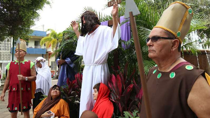 Conoce las fiestas de Semana Santa más particulares del mundo