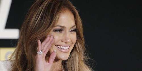 Jennifer López revela su personaje en Hustler