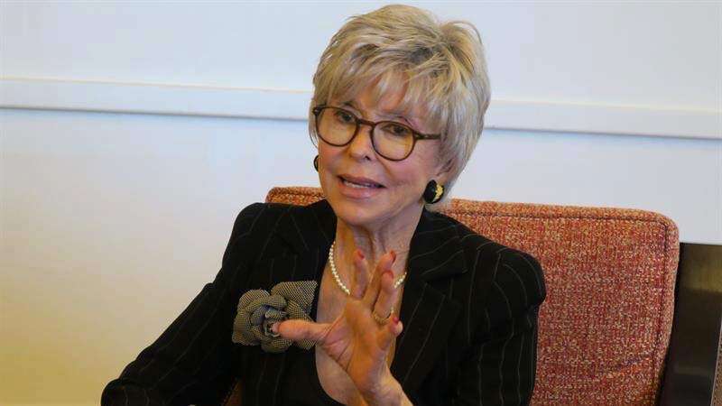Otorgarán el premio Peabody a Rita Moreno