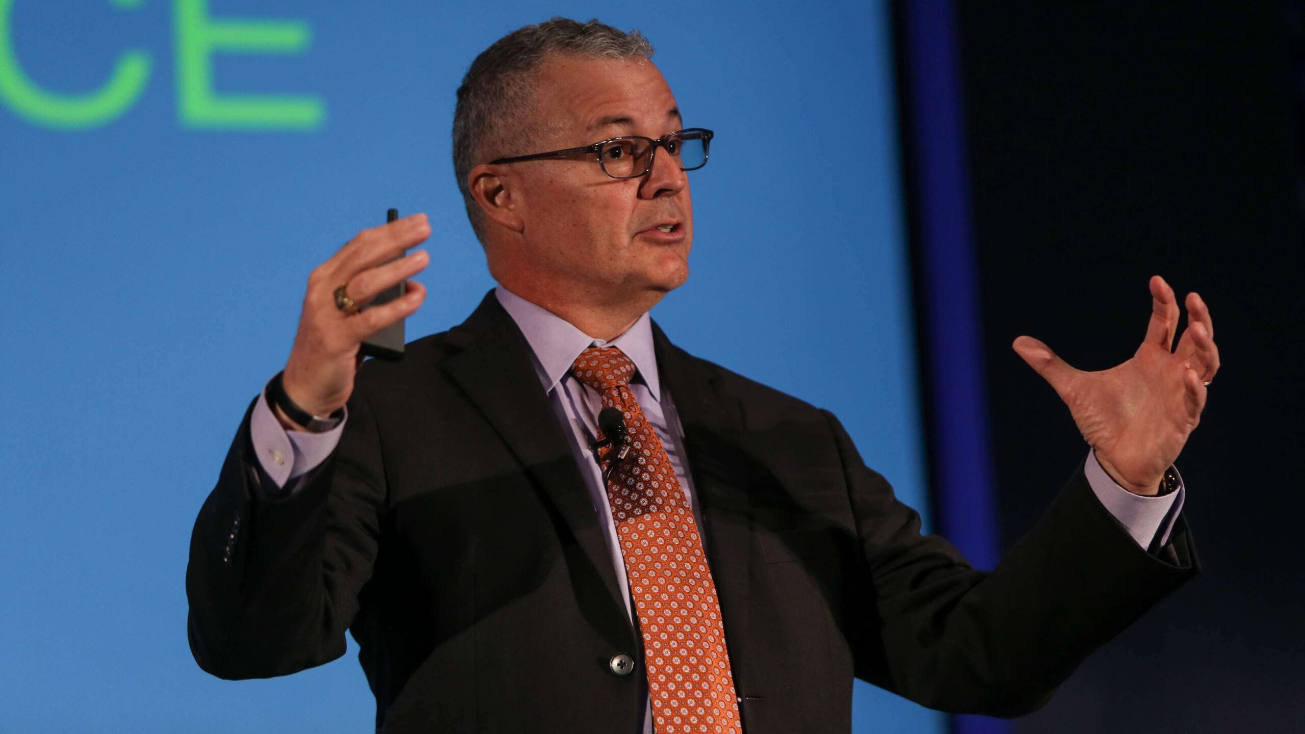 Junta rechaza investigación del FBI tras molestias de Zamot