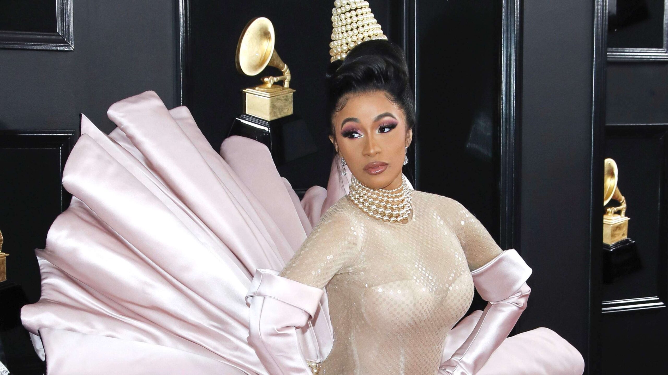 Cardi B busca registrar el ‘Okurrr’