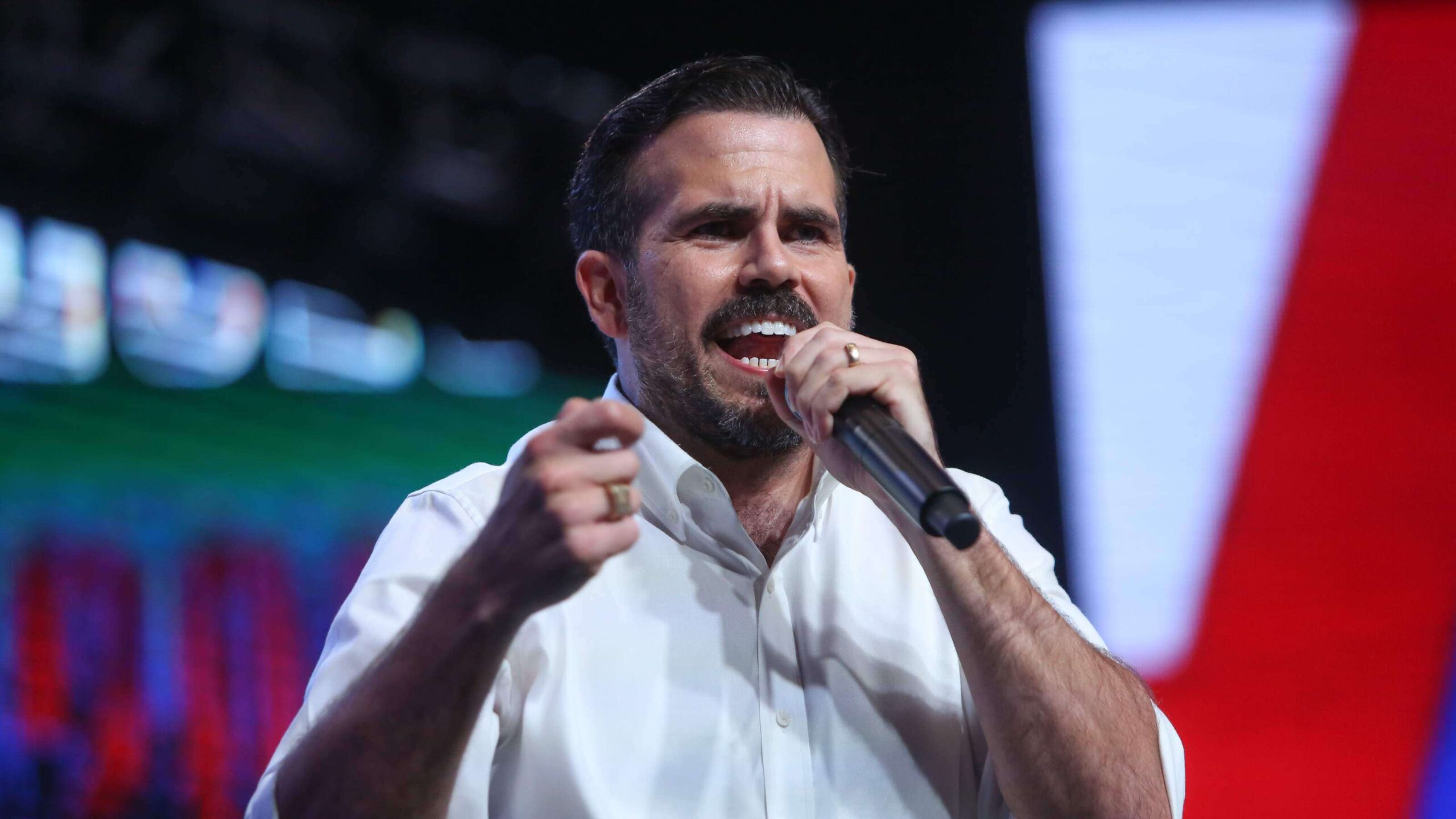 Las figuras del PNP que asistieron al anuncio de Rosselló 2020