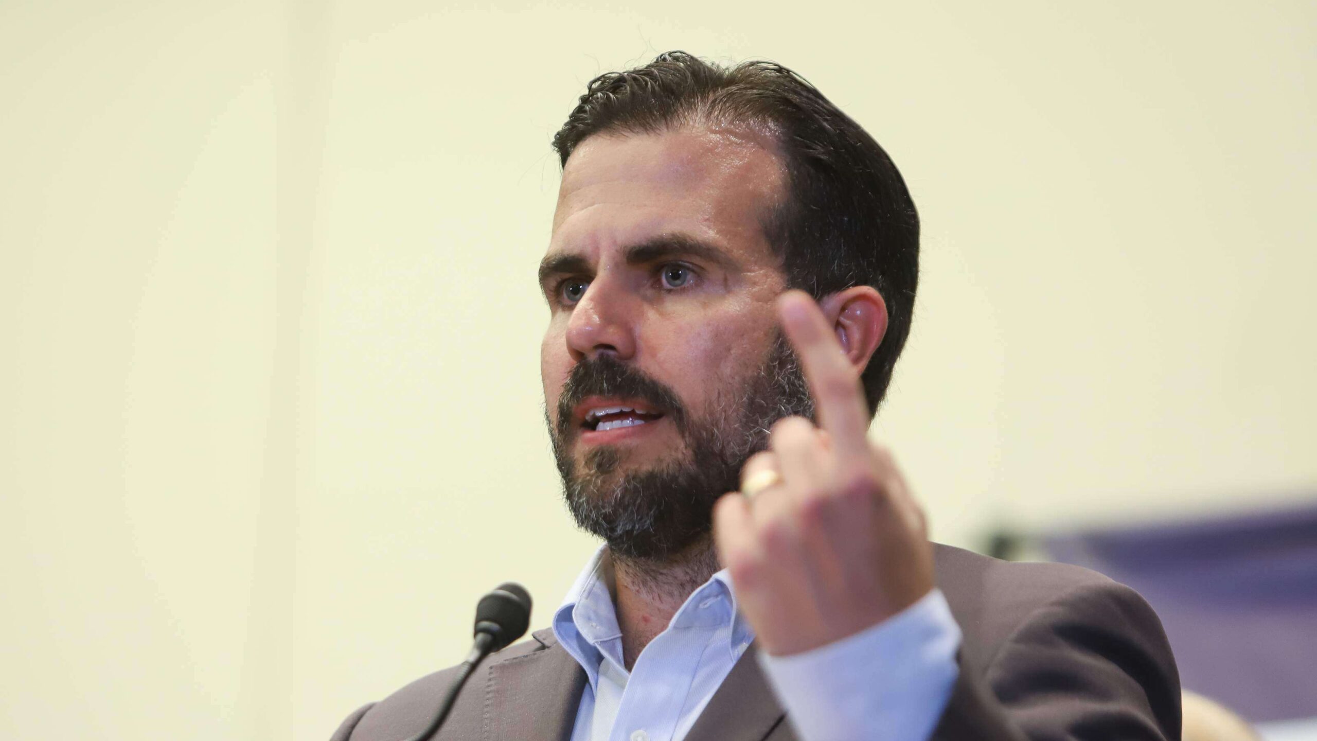 Rosselló emite veto expreso a proyecto sobre el aborto