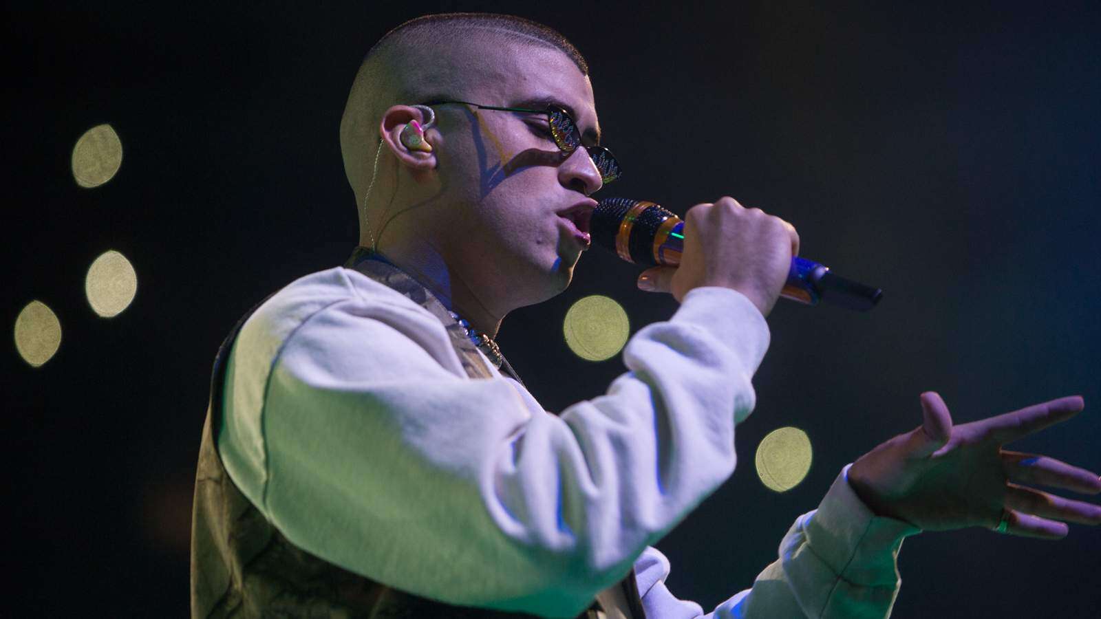 Bad Bunny cierra conciertos a 200 MPH
