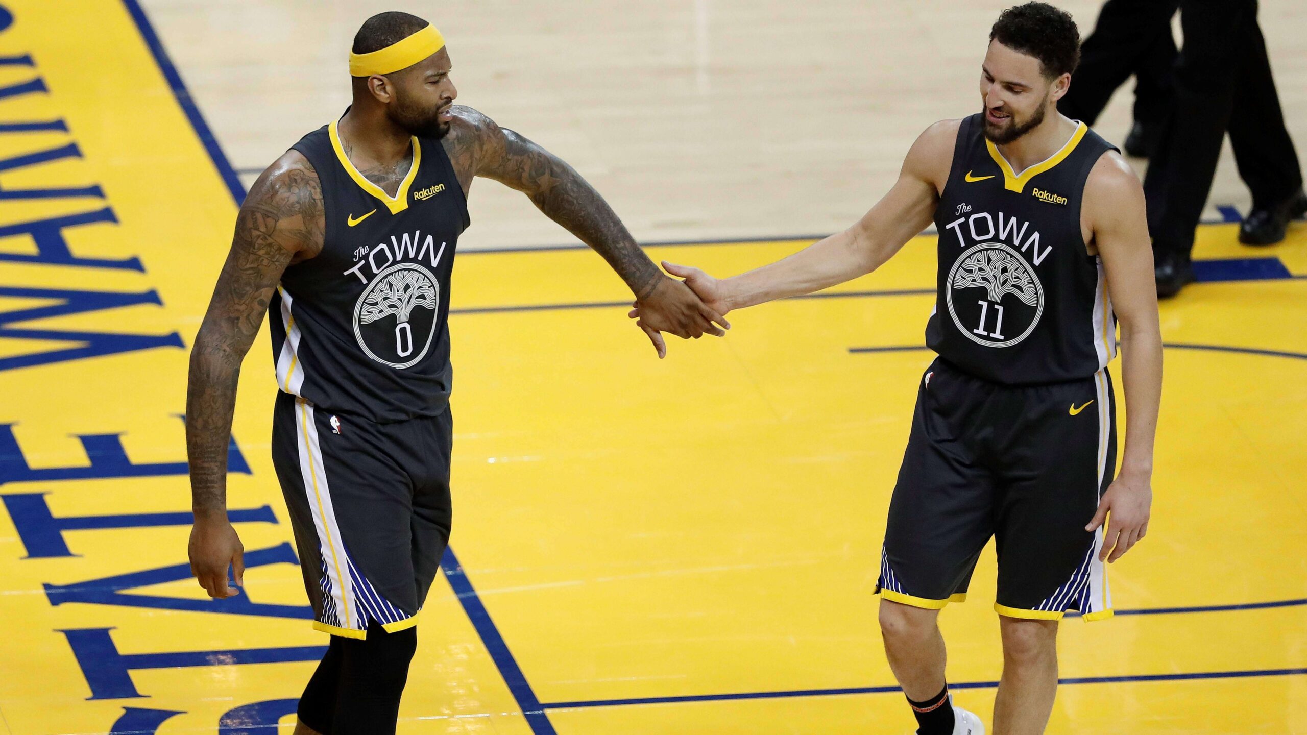 Warriors recuperan la ruta ganadora