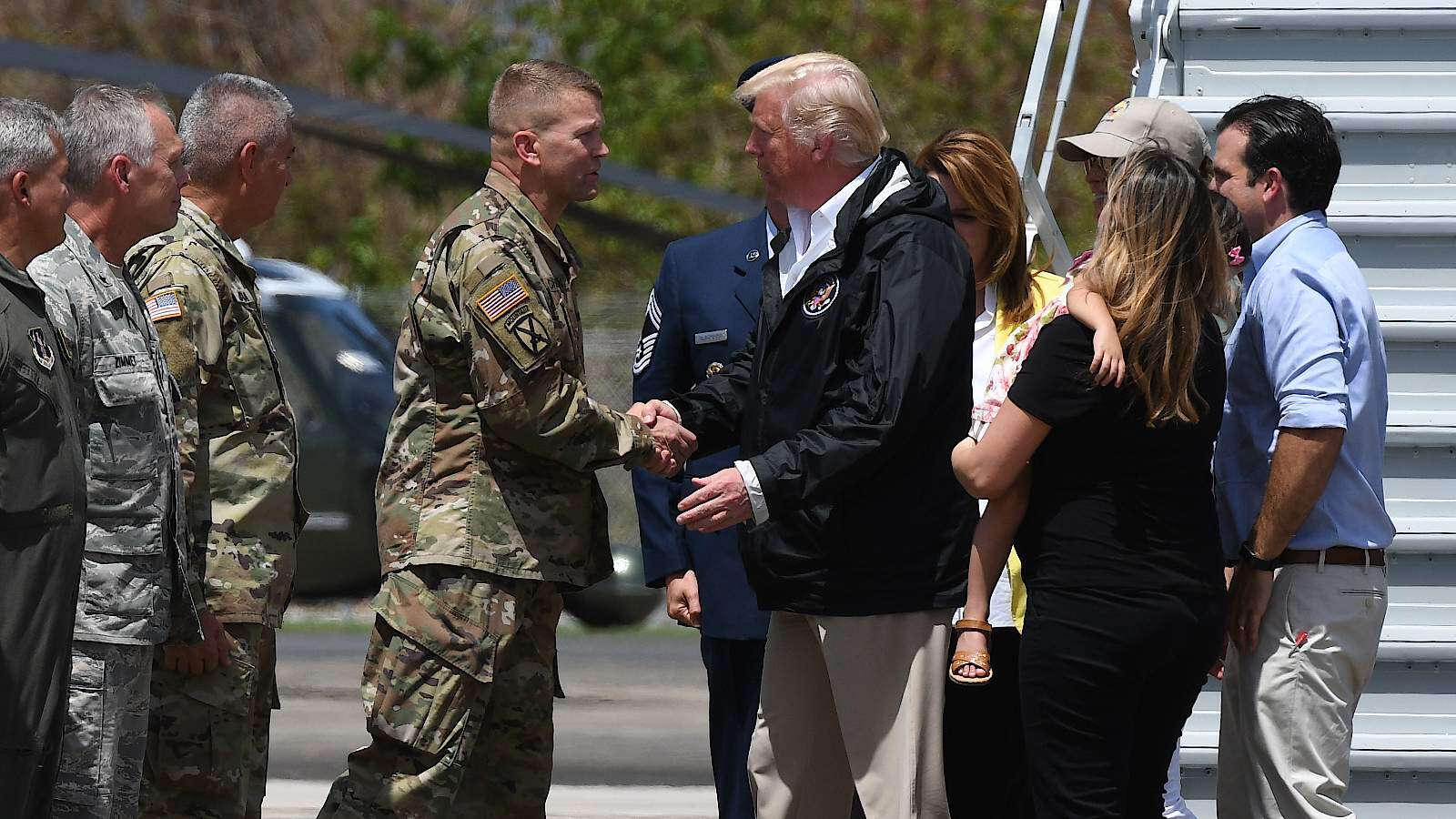 Trump sigue empeñado en ‘ni un peso más’ para PR