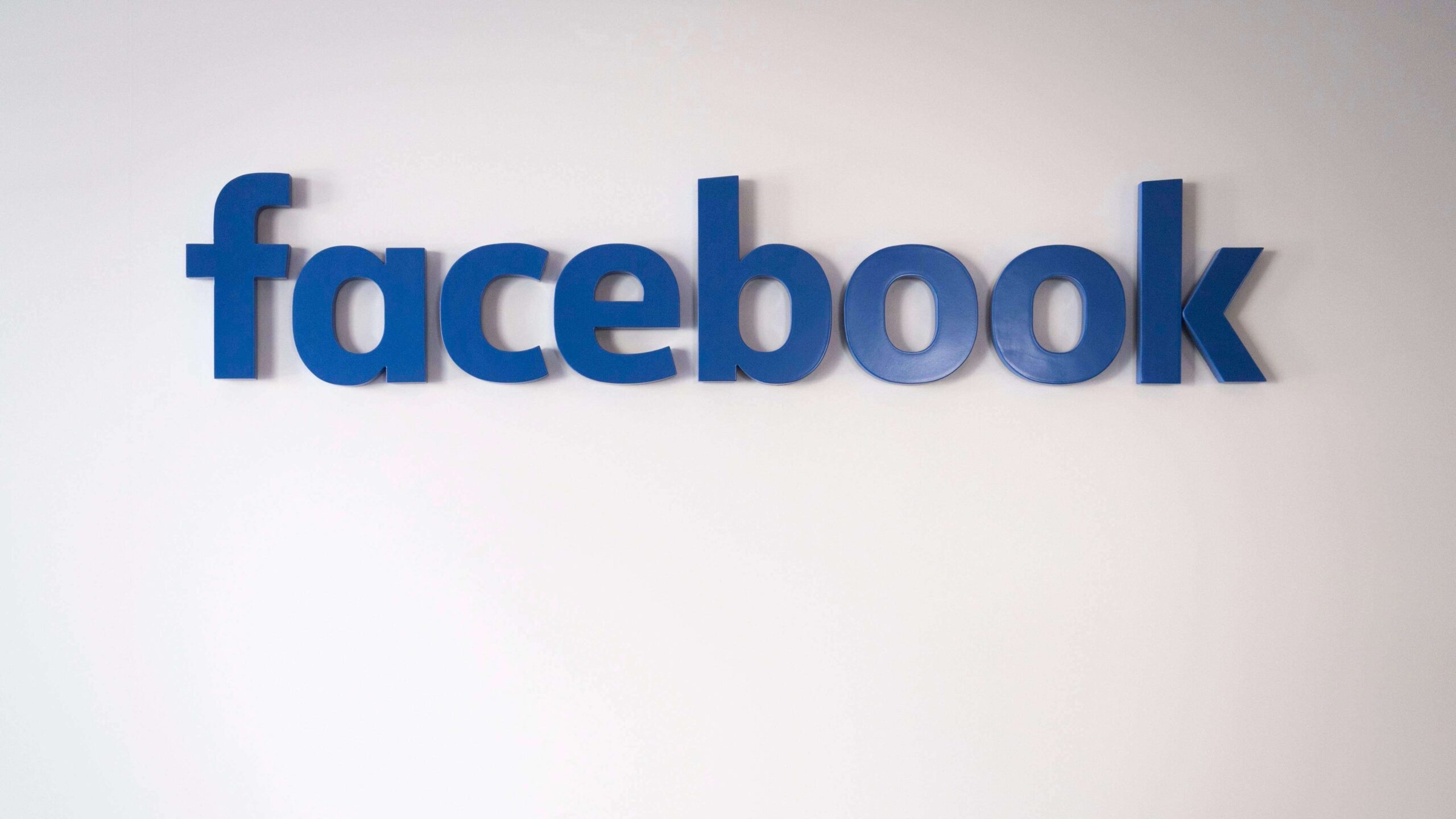 Contraseñas de Facebook estuvieron expuestas a miles de sus empleados