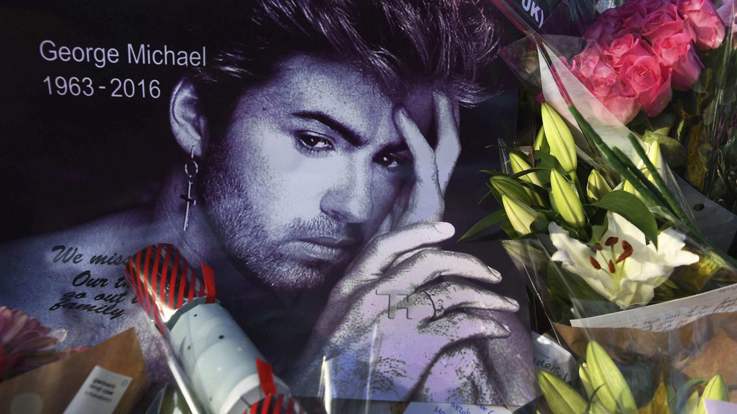 Colección de arte de George Michael se vende por millones