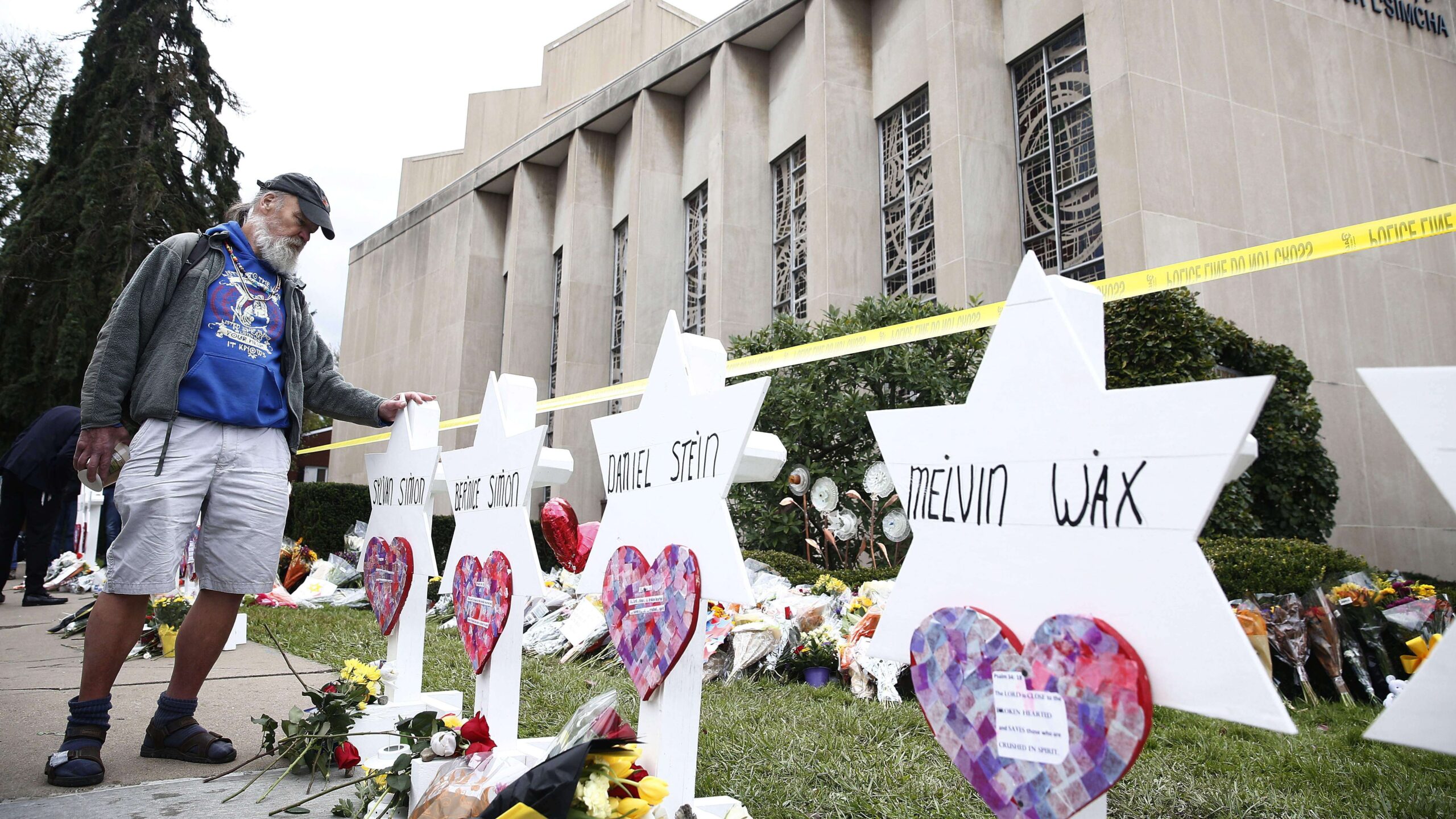 FBI arresta a más, pero acusa a menos por terrorismo doméstico