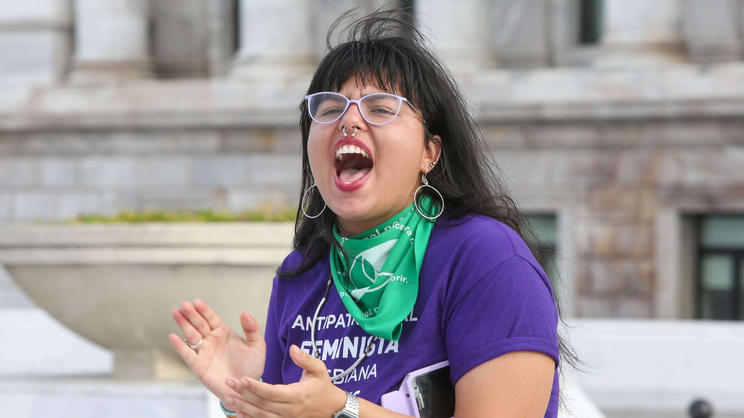 En pie de lucha manifestantes pro-aborto