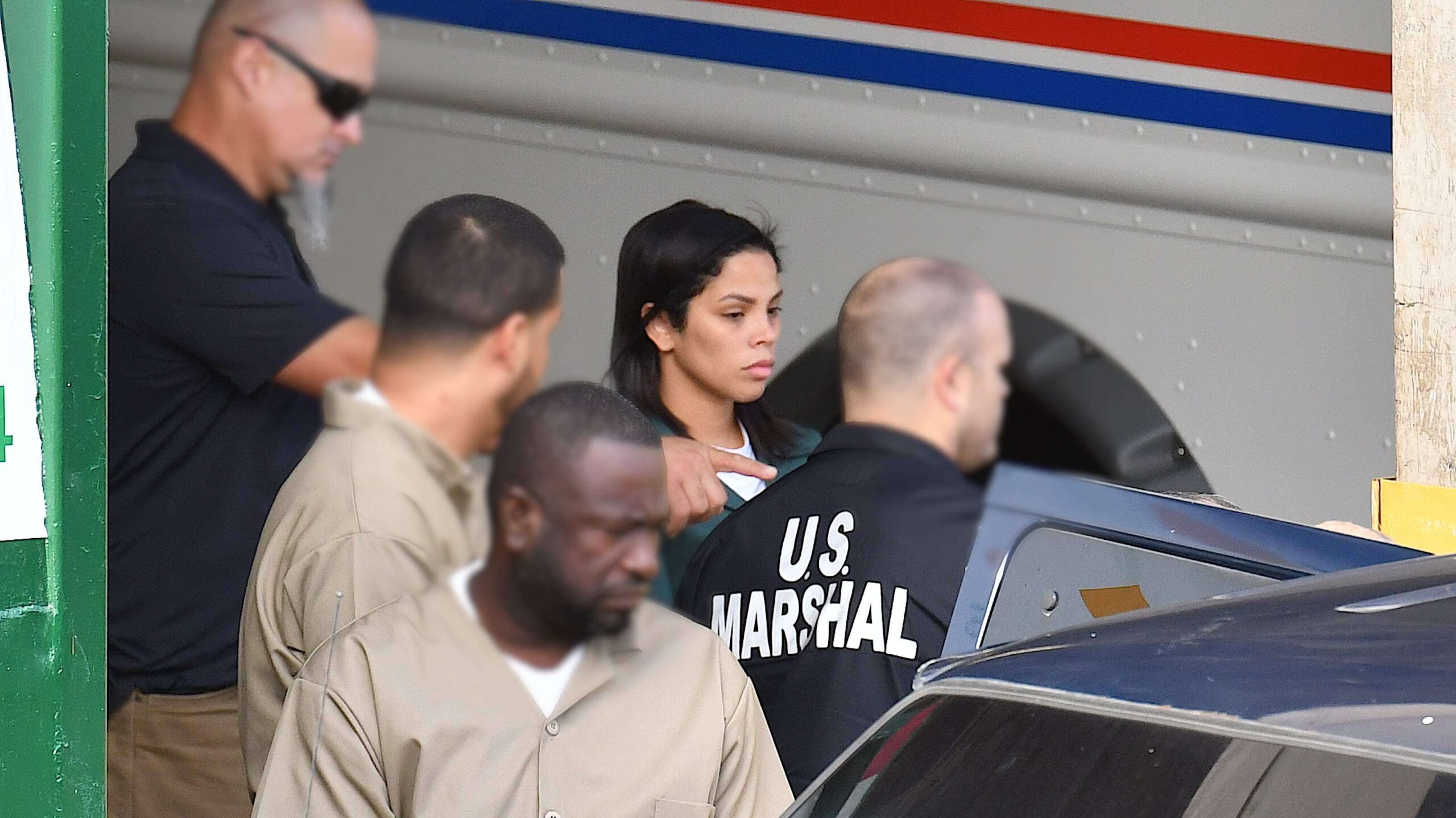 Le niegan fianza a Pinky Curvy