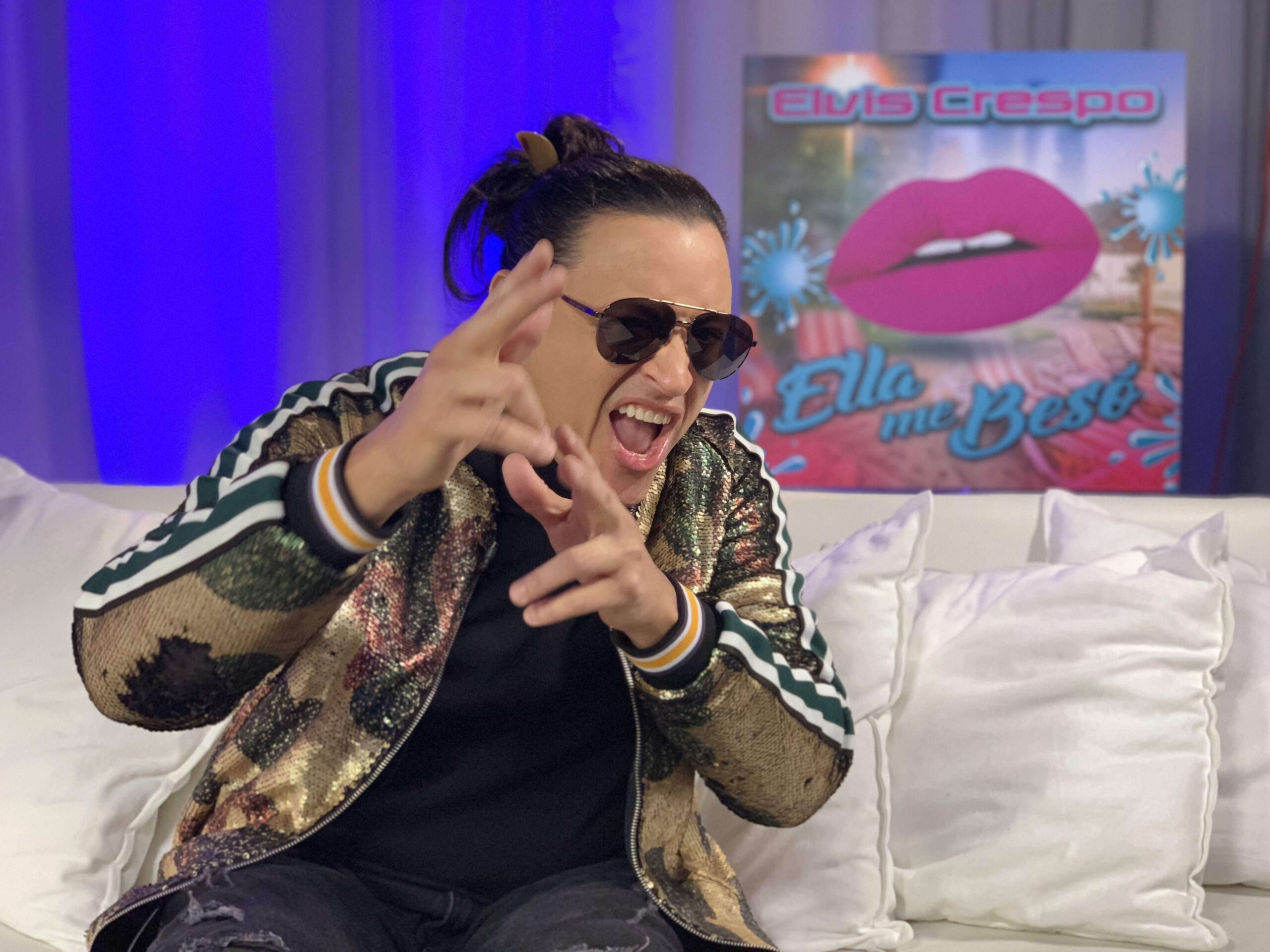 Elvis Crespo lanza nueva versión de su disco ‘Suavemente’