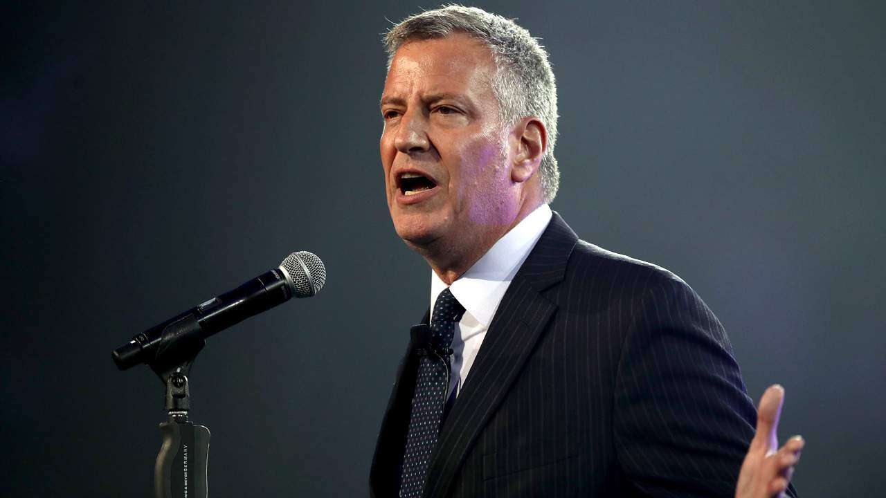 Nueva York prohíbe anuncios de alcohol