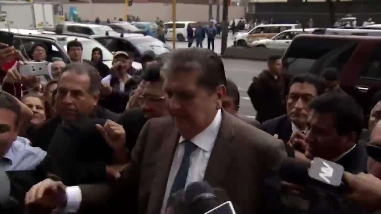 Llega la muerte antes que las esposas para Alan García