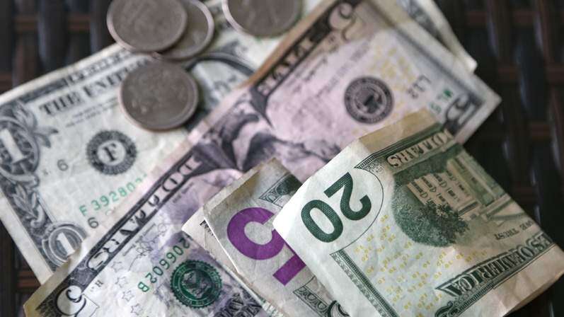 Lo buscan por tumbarse $40 mil del Banco Popular