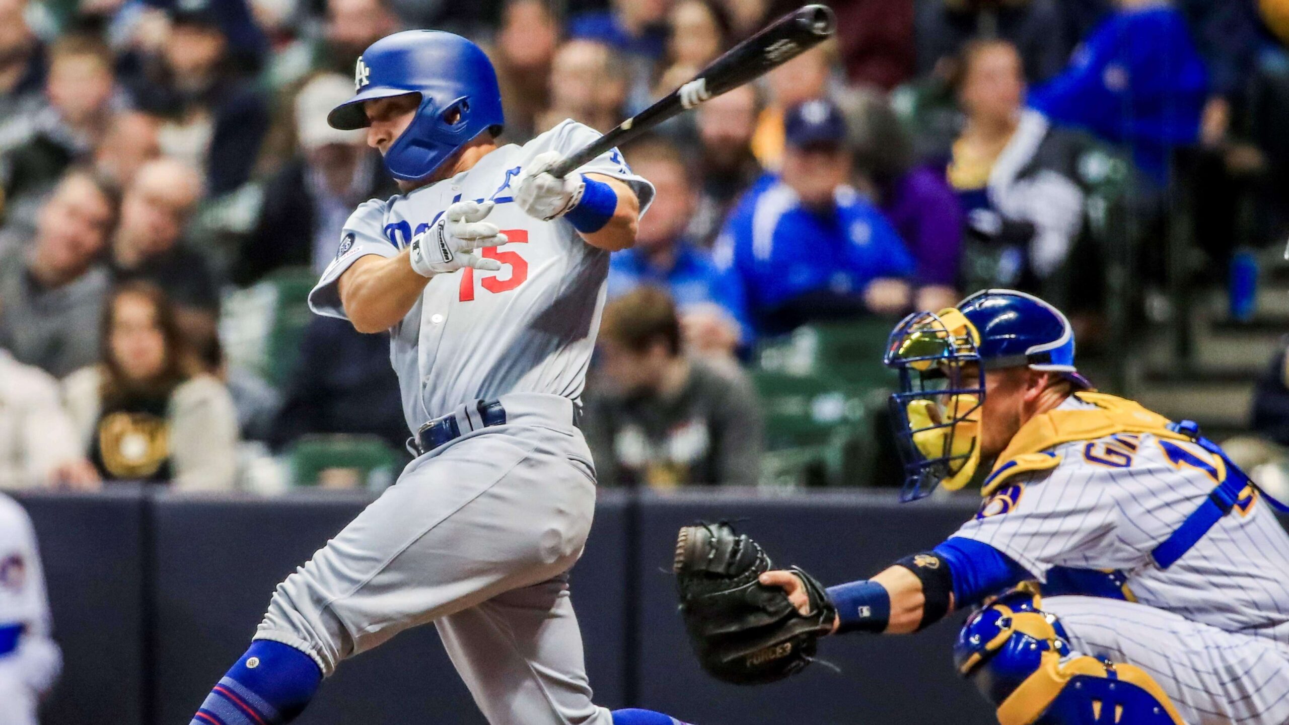 Kike Hernández lidera a los Dodgers en la victoria