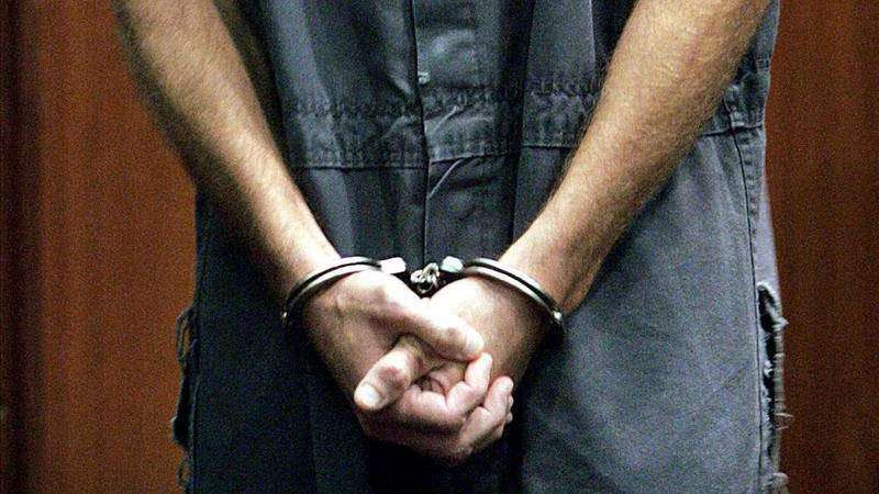 Preso por pegarle fuego a la casa del papá