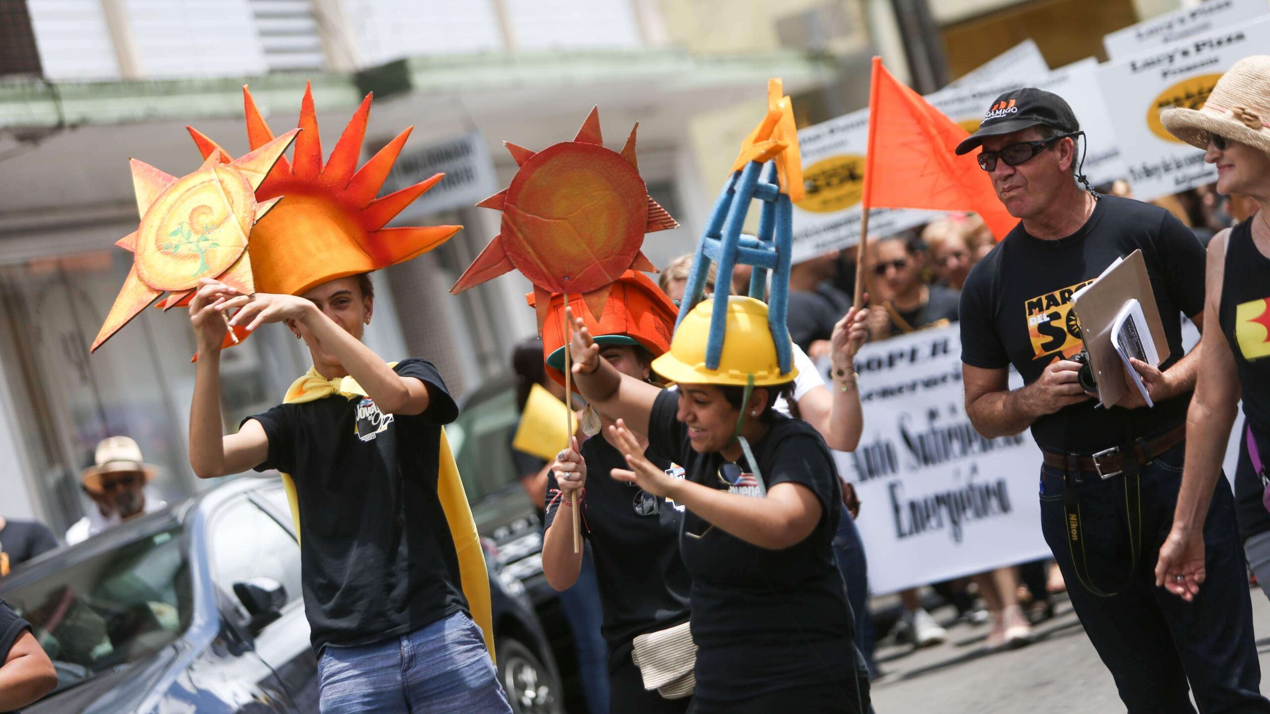 Anuncian primera red de almacenaje y distribución fotovoltaica para Adjunta