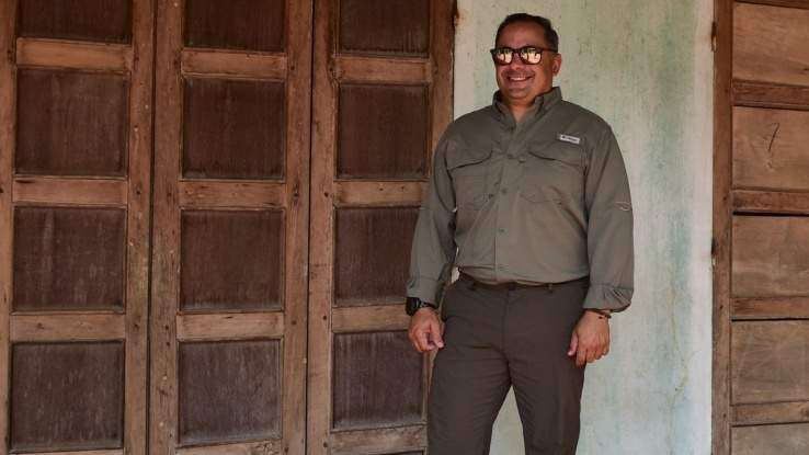 Boricua se destaca buscando desaparecidos de la milicia