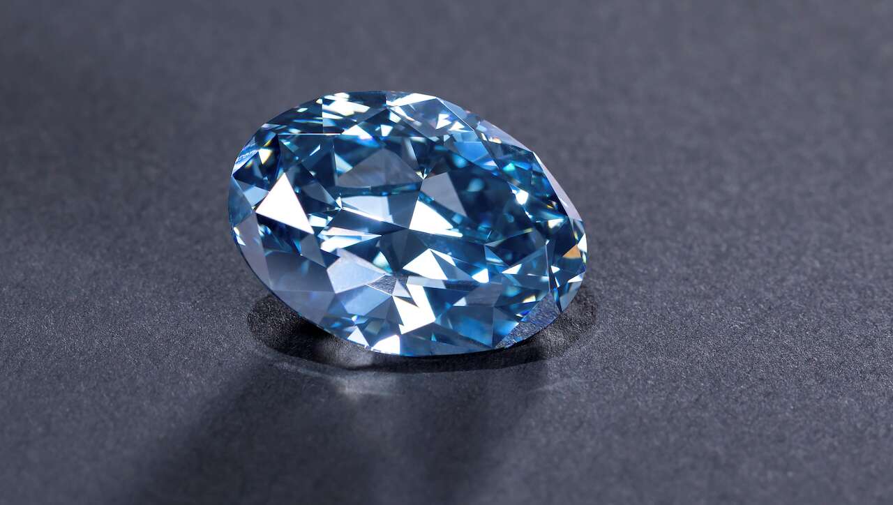 Descubren excepcional diamante azul de 20 quilates