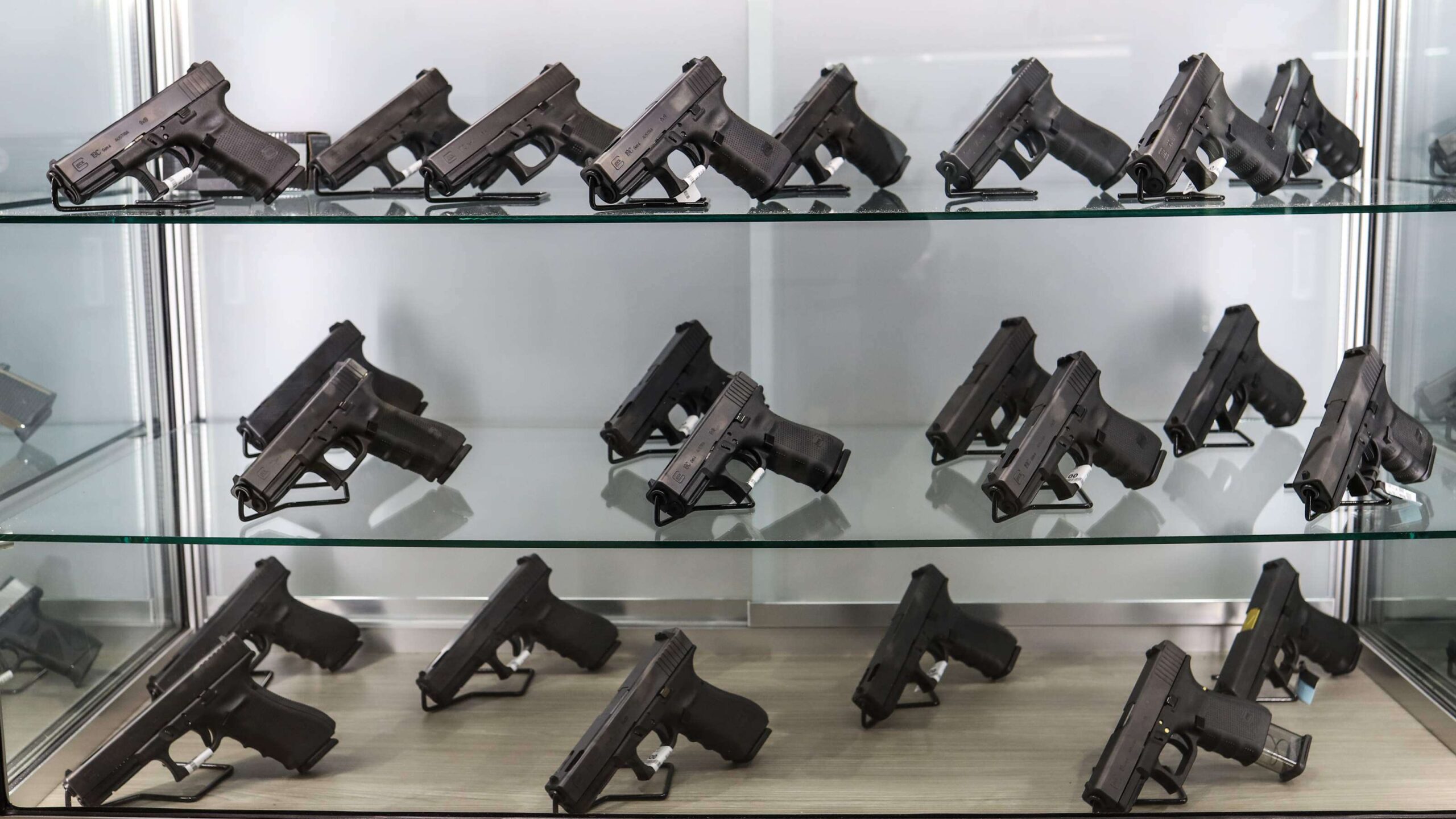 Es habitual que las personas olviden sus armas cuando van al aeropuerto