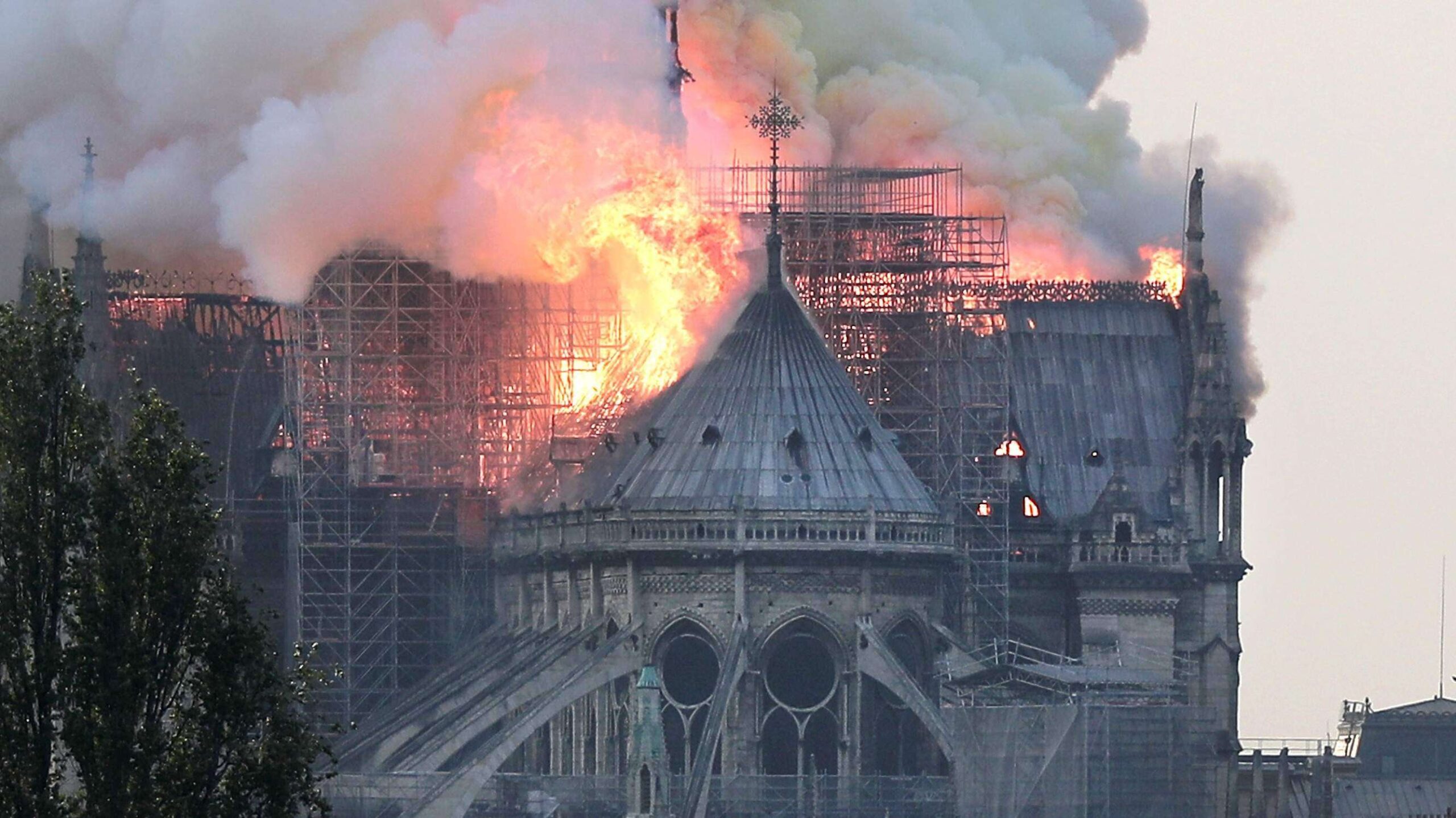 Cuentan con una teoría sobre el origen del fuego en Notre Dame