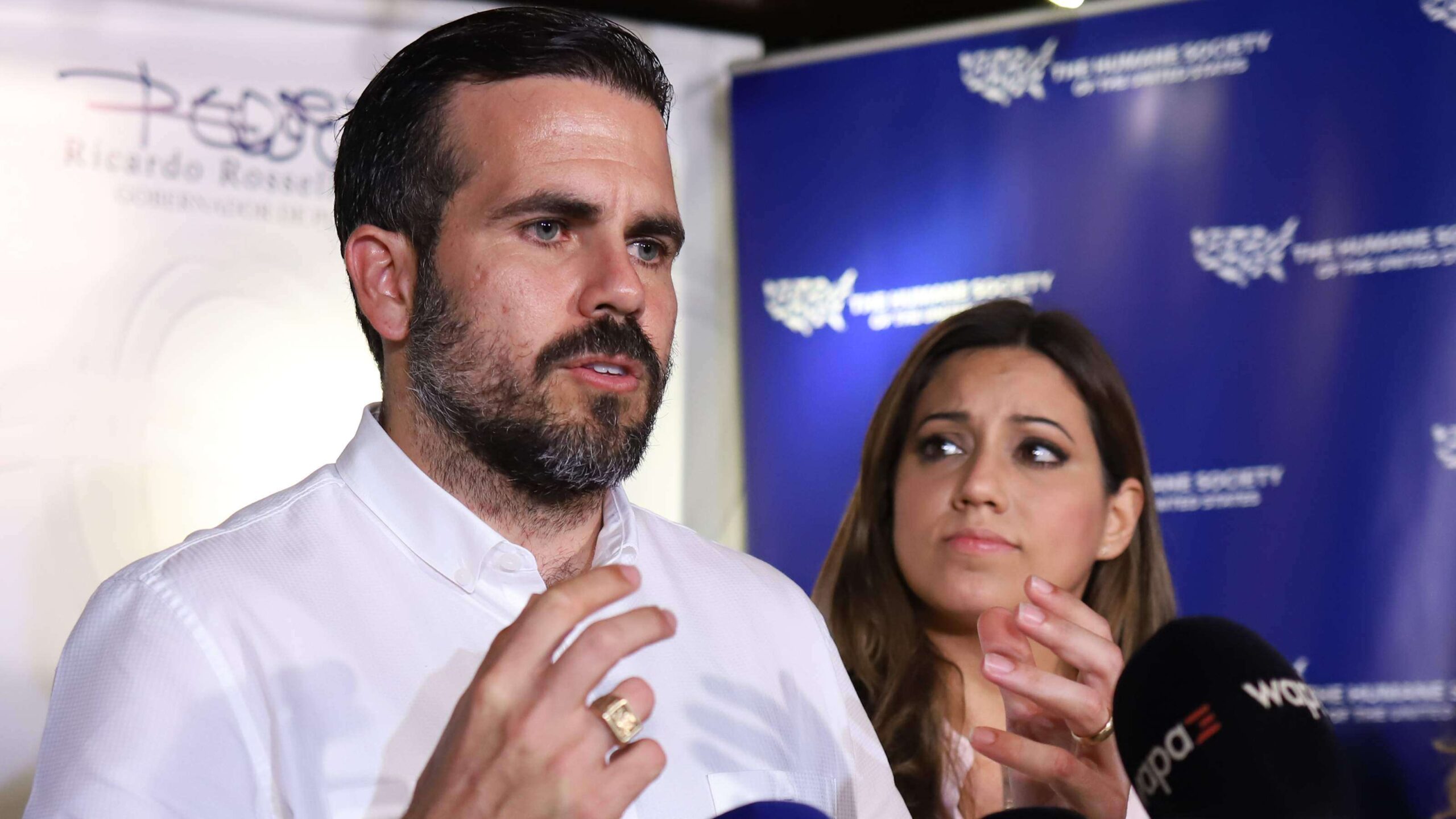 Rosselló concede libre el Jueves Santo
