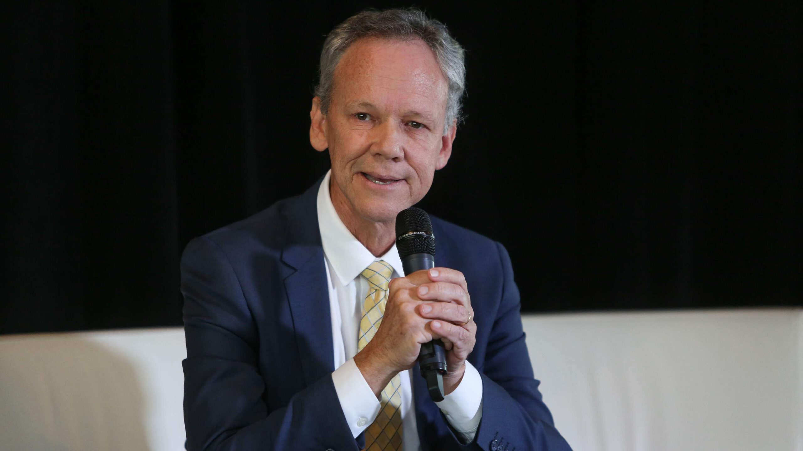 Pese a gas natural, el aumento en la luz es ineludible por la deuda