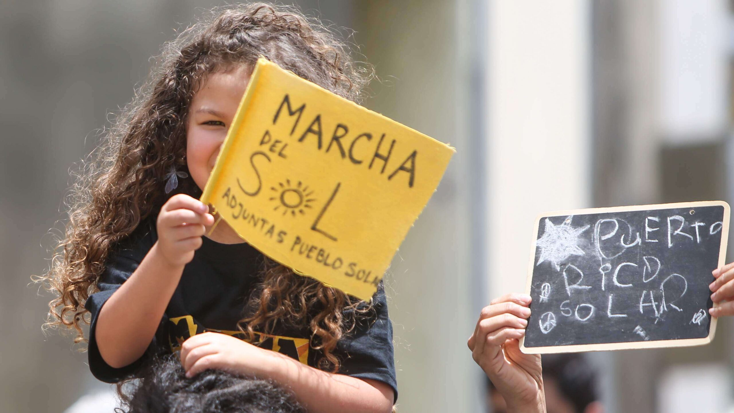 Marchan para impulsar una transición a energía solar